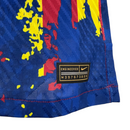 Camisa Barcelona Edição Especial 23/24 - Jogador Nike Masculina - Azul escuro com detalhes em vermelho e amarelo