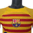 Camisa Barcelona II 22/23- Jogador Nike Masculina - Amarela com detalhes em vermelho