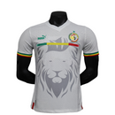 Camisa Seleção do Senegal I 23/24- Jogador Puma Masculina - Branca com detalhes em vermelho e amarelo e verde