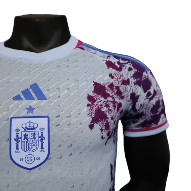 Camisa Seleção da Inglaterra Edição Especial 23/24 - Jogador Adidas Masculina - Branca com detalhes em roxo e azul
