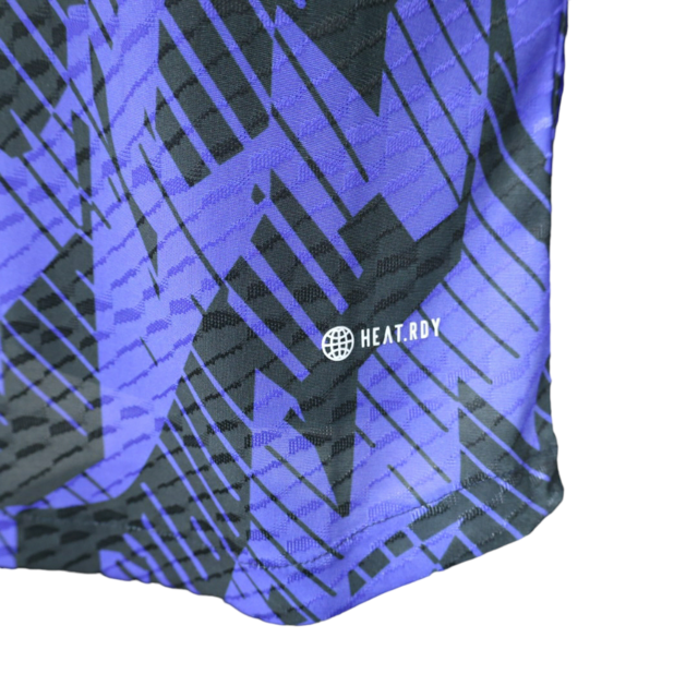 Camisa Seleção Argentina Pré-Jogo 23/24 - Jogador Adidas Masculina - Roxa com detalhes em preto e branco