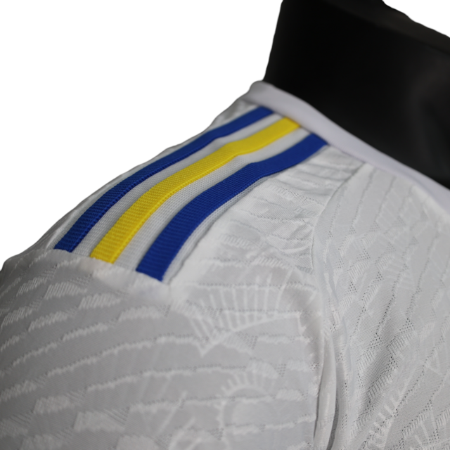 Camisa Leeds I 23/24 - Jogador Adidas Masculina - Branca com detalhes em azul e amarelo