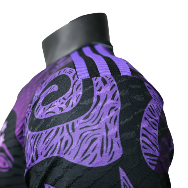 Camisa Seleção Argentina Edição Especial 23/24 - Jogador Adidas Masculina - Preta com detalhe em roxo