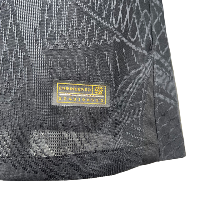 Camisa Red Bull Salzburg Edição Especial 23/24 - Jogador Nike Masculina - Preta com detalhes em dourado