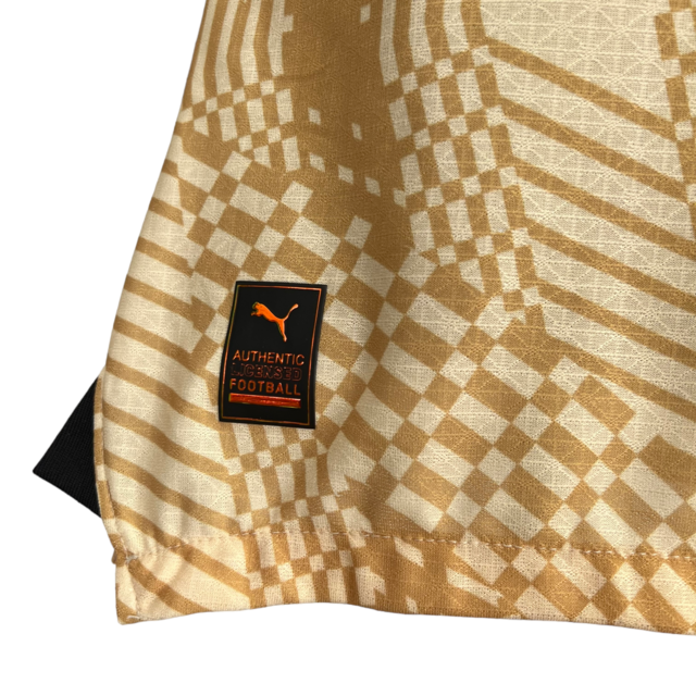 Camisa AC Milan Edição Especial 23/24 - Jogador Puma Masculina - Bege com detalhes em preto