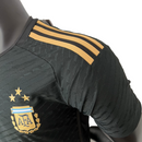 Camisa Seleção Argentina Edição Especial 23/24 - Jogador Adidas Masculina - Preta com detalhes em dourado