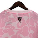 Camisa Inter Miami Edição Especial 23/24 -  Bape Feminina - Rosa com detalhes em branco