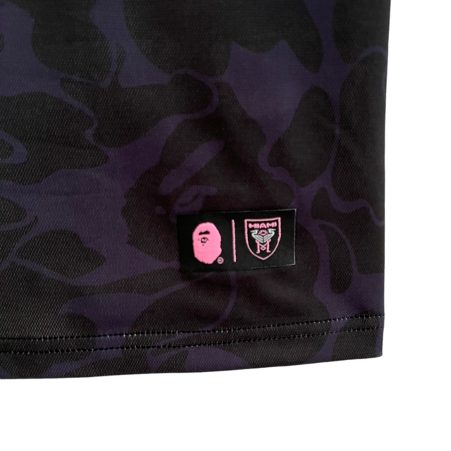Camisa Inter Miami Edição Especial 23/24 - Torcedor Bape Masculina - Preta com detalhes em rosa