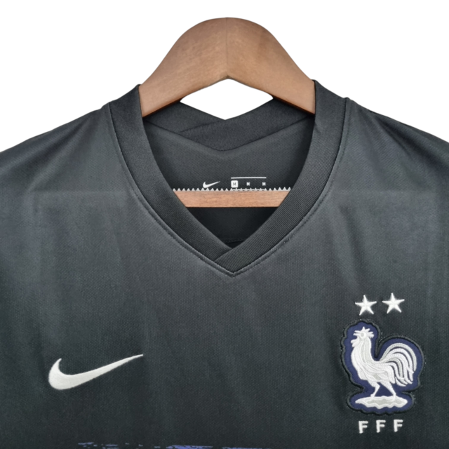 Camisa Seleção da França 22/23 - Torcedor Nike Masculina - Preta com detalhes em azul e branco