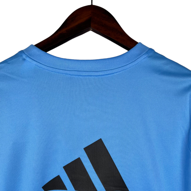 Camisa Seleção da Argentina Treino 23/24 - Torcedor Adidas Masculina - Azul com detalhes em preto