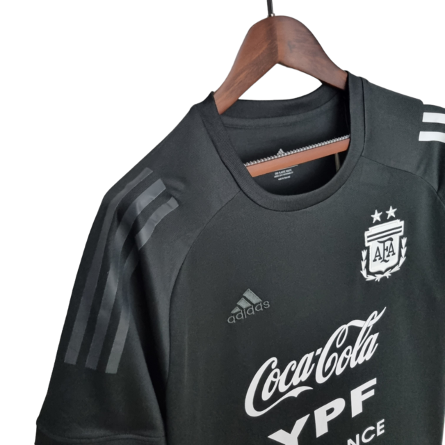 Camisa Seleção Argentina Treino 22/23 - Torcedor Adidas Masculina - Preta com detalhes em branco