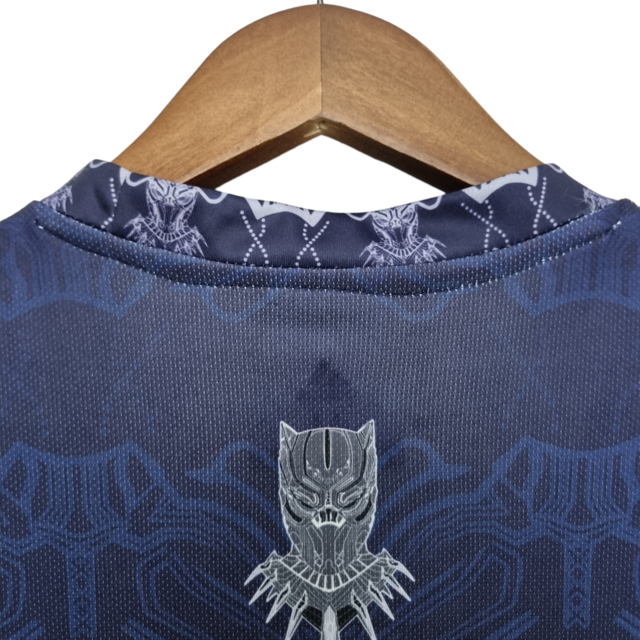 Camisa Seleção da Argentina Edição Especial 22/23 - Torcedor Adidas Masculina - Roxa com detalhes em cinza