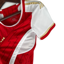Camisa Arsenal I 23/24 -  Adidas Feminina - Vermelha com detalhes em branco e dourado