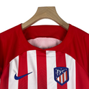 Kit Infantil Atlético de Madrid I 23/24 Nike - Vermelho e branco e azul