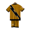 Kit Infantil Rayo Vallecano III 23/24 Umbro - Dourado com detalhes em preto e branco