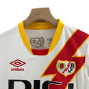 Kit Infantil Rayo Vallecano I 23/24 Umbro - Branco com detalhes em amarelo e vermelho