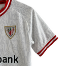 Kit Infantil Atlético de Bilbao III 23/24 Castore - Branco com detalhes em vermelho e preto