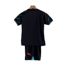 Kit Infantil Manchester City III 23/24 Puma - Preto com detalhes em azul e rosa