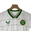 Kit Infantil Irlanda II Castore 23/24 - Branca com detalhes em laranja e verde