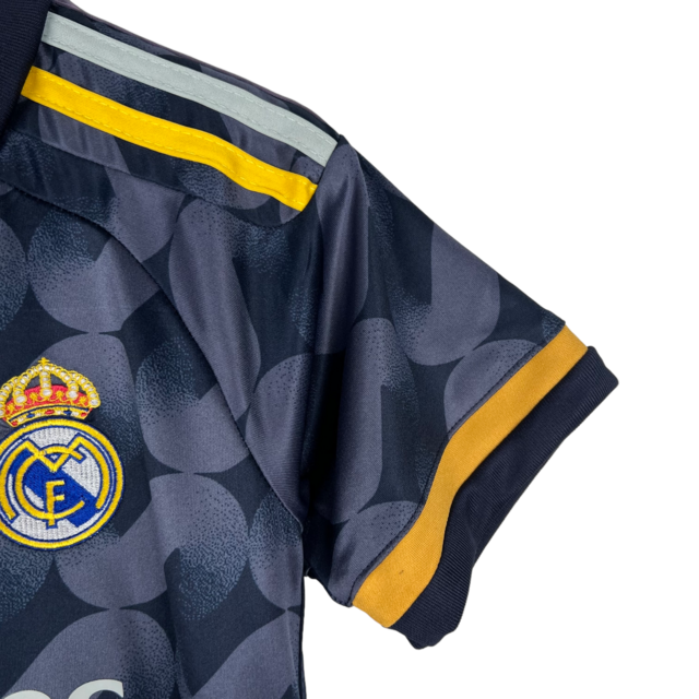 Kit Infantil Real Madrid III 23/24 Adidas - Azul com detalhes em amarelo e branco