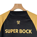 Kit Infantil Sporting Lisboa III Cr7 23/24 - Preto com detalhes em dourado