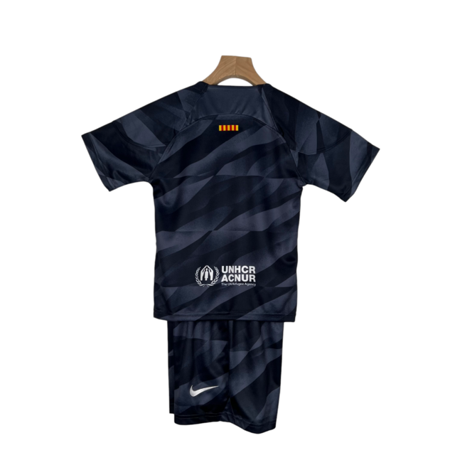 Kit Infantil Barcelona Goleiro Nike 23/24 - Preto com detalhes em branco