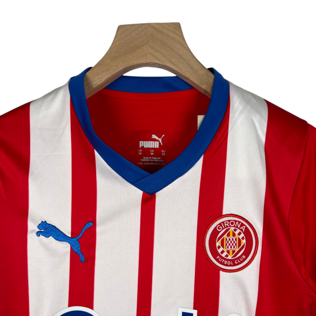 Kit Infantil Girona I Puma 23/24 - Branco com detalhes em vermelho e azul