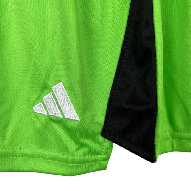 Kit Infantil Real Madrid Goleiro Adidas 23/24 - Verde com detalhes em branco