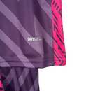 Kit Infantil Manchester City Goleiro Puma 23/24 - Roxo com detalhes em rosa e dourado