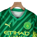 Kit Infantil Manchester City Goleiro Puma 23/24 - Verde com detalhes em amarelo
