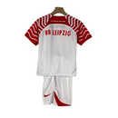 Kit Infantil Red Bull Leipzig I 23/24 - Nike - Branco com detalhes em vermelho