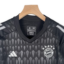 Kit Infantil Bayern de Munique Goleiro Adidas 23/24 - Preto com detalhes em branco