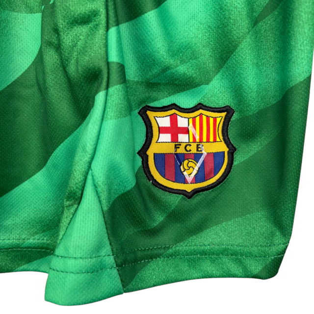 Kit Infantil Barcelona Goleiro Nike 23/24 - Verde com detalhes em branco