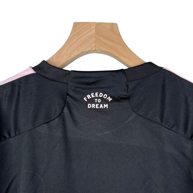 Kit Infantil Inter Miami III Adidas 23/24 - Preto com detalhes em rosa