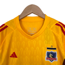 Kit Infantil Colo Colo Goleiro Adidas 23/24 - Amarelo com detalhes em vermelho
