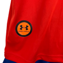 Kit Infantil Universidad Católica II Under Armour 23/24 - Vermelho com detalhes em azul e branco