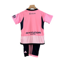 Kit Infantil Oviedo II Adidas 23/24 - Rosa com detalhes em preto