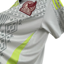 Camisa Seleção México Edição Especial 23/24 - Torcedor Adidas Masculina - Branca com detalhes em vermelho e amarelo