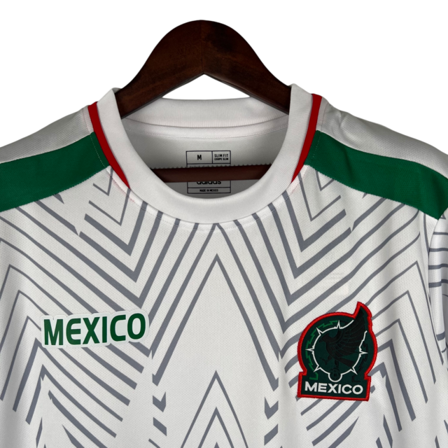 Camisa Seleção do México Edição especial 23/24 - Torcedor Masculina - Branca com detalhes em vermelho e cinza