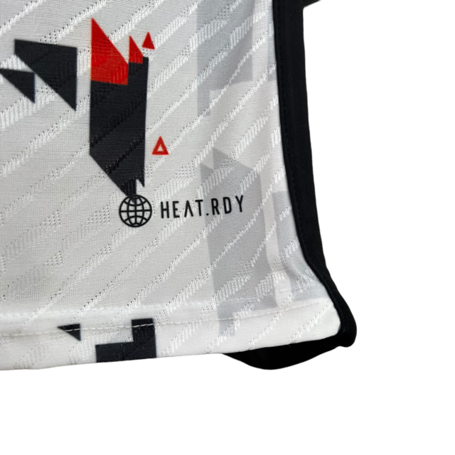 Camisa Manchester United Edição Especial 23/24 - Jogador Adidas Masculina - Branca com detalhes em preto e vermelho