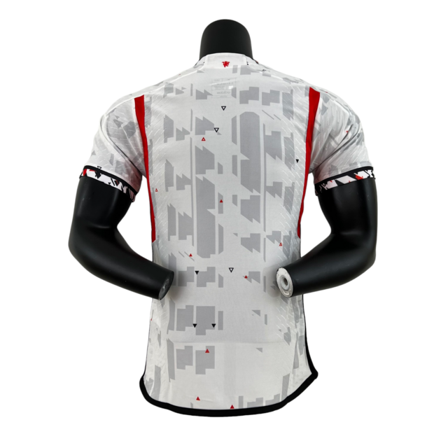 Camisa Manchester United Edição Especial 23/24 - Jogador Adidas Masculina - Branca com detalhes em preto e vermelho