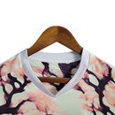 Camisa Seleção Japão Edição Especial 23/24 - Torcedor Adidas Masculina - Branca com detalhes em bege e roxo