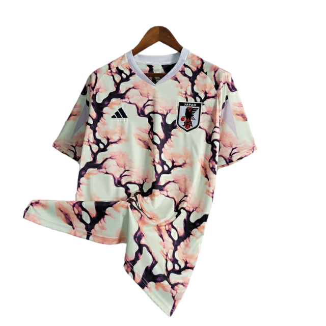 Camisa Seleção Japão Edição Especial 23/24 - Torcedor Adidas Masculina - Branca com detalhes em bege e roxo