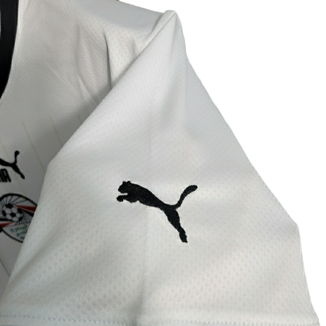 Camisa Seleção Egito II 23/24 - Torcedor Puma Masculina - Branca com detalhes em preto e amarelo