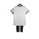 Kit Infantil Alemanha I Retrô 1996 - Adidas - Branco com detalhes em amarelo e vermelho e preto