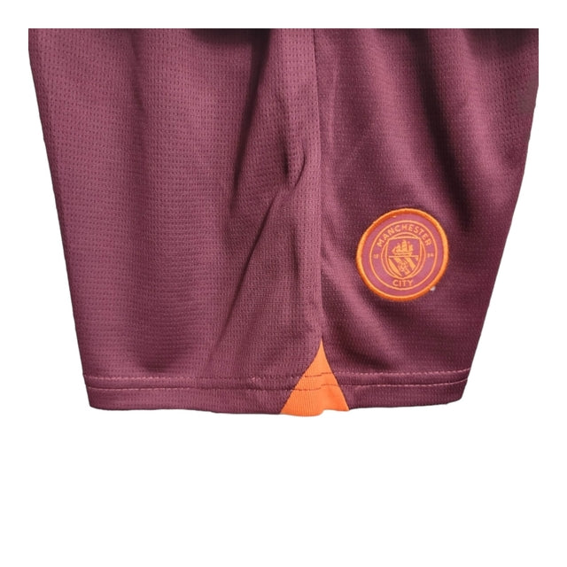 Kit Infantil Manchester City II 23/24 - Puma - Branco com detalhes em vinho e laranja