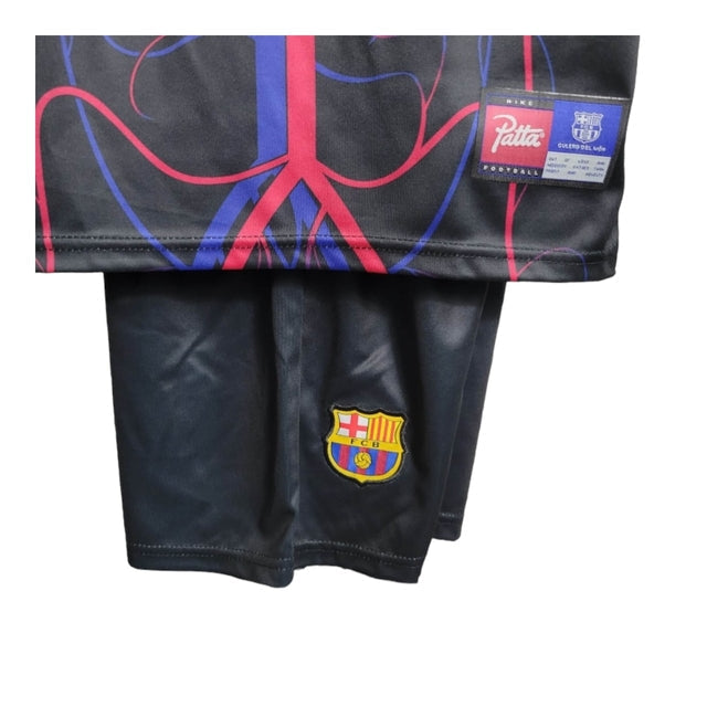 Kit Infantil Barcelona Edição Especial 23/24 - Nike - Azul com detalhes em vermelho