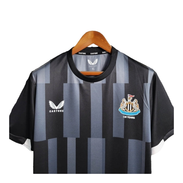 Camisa Newcastle Treino II 23/24 - Torcedor Castore Masculina - Preta com detalhes em cinza