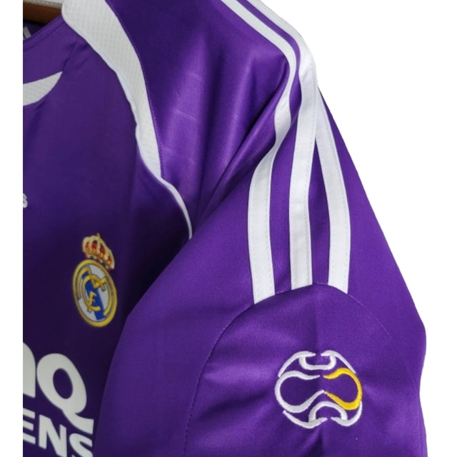 Camisa Retrô Real Madrid 2006 - Masculina Adidas - Roxa com detalhes em branco