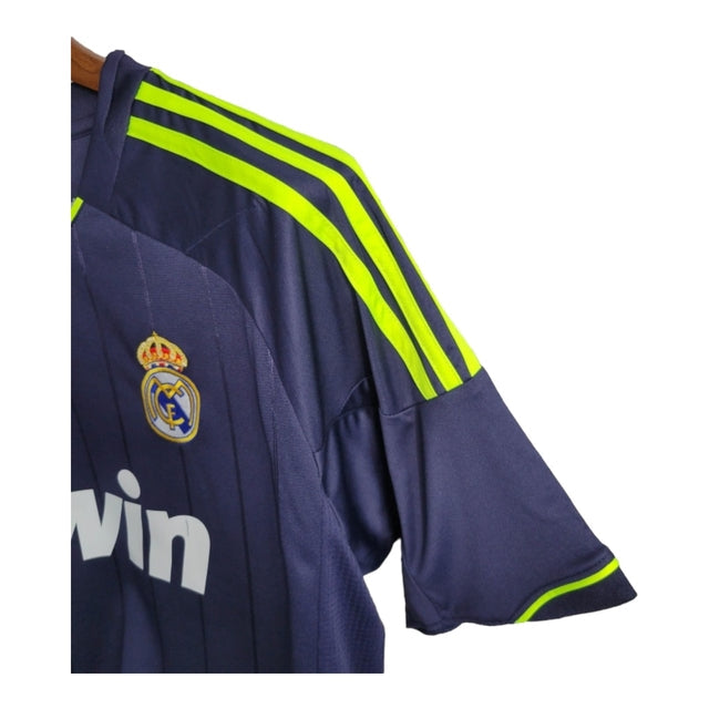 Camisa Retrô Real Madrid Goleiro 11/12 - Masculina Adidas - Azul com detalhes em amarelo